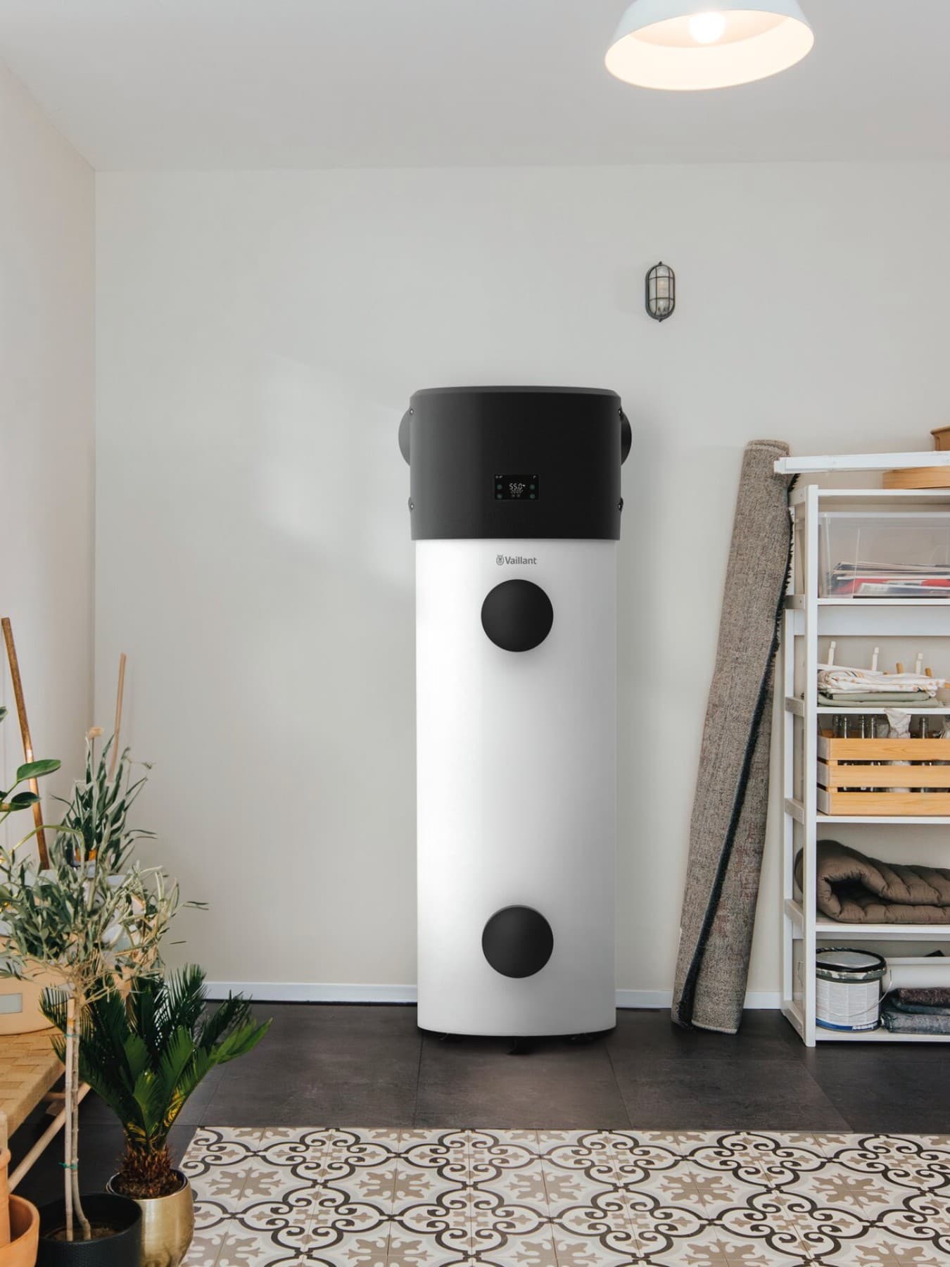 Vaillant aroSTOR plus топлинска пумпа за топла вода во помошната просторија