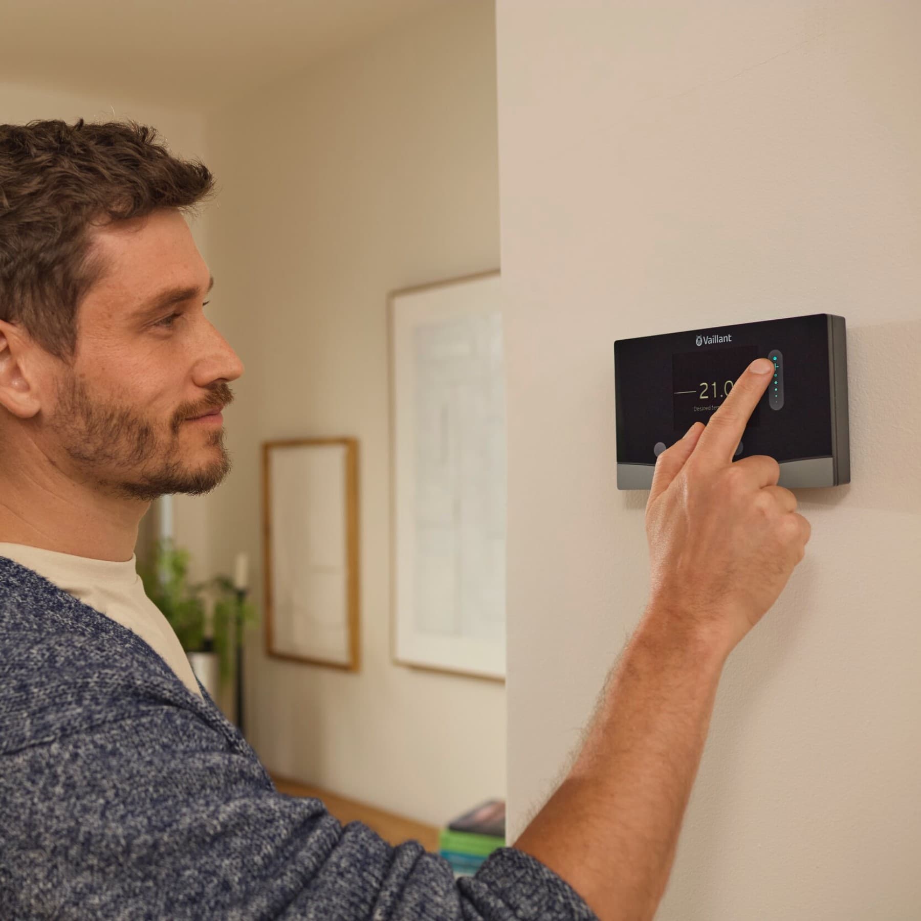 Човекот поставува контрола на греењето