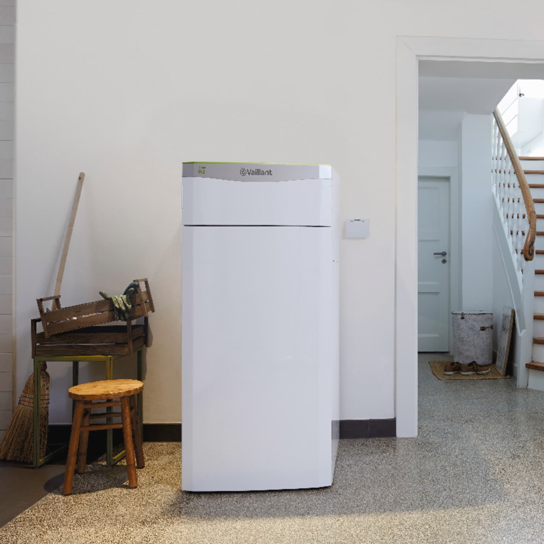 Топлинска пумпа со извор на вода во крупен план