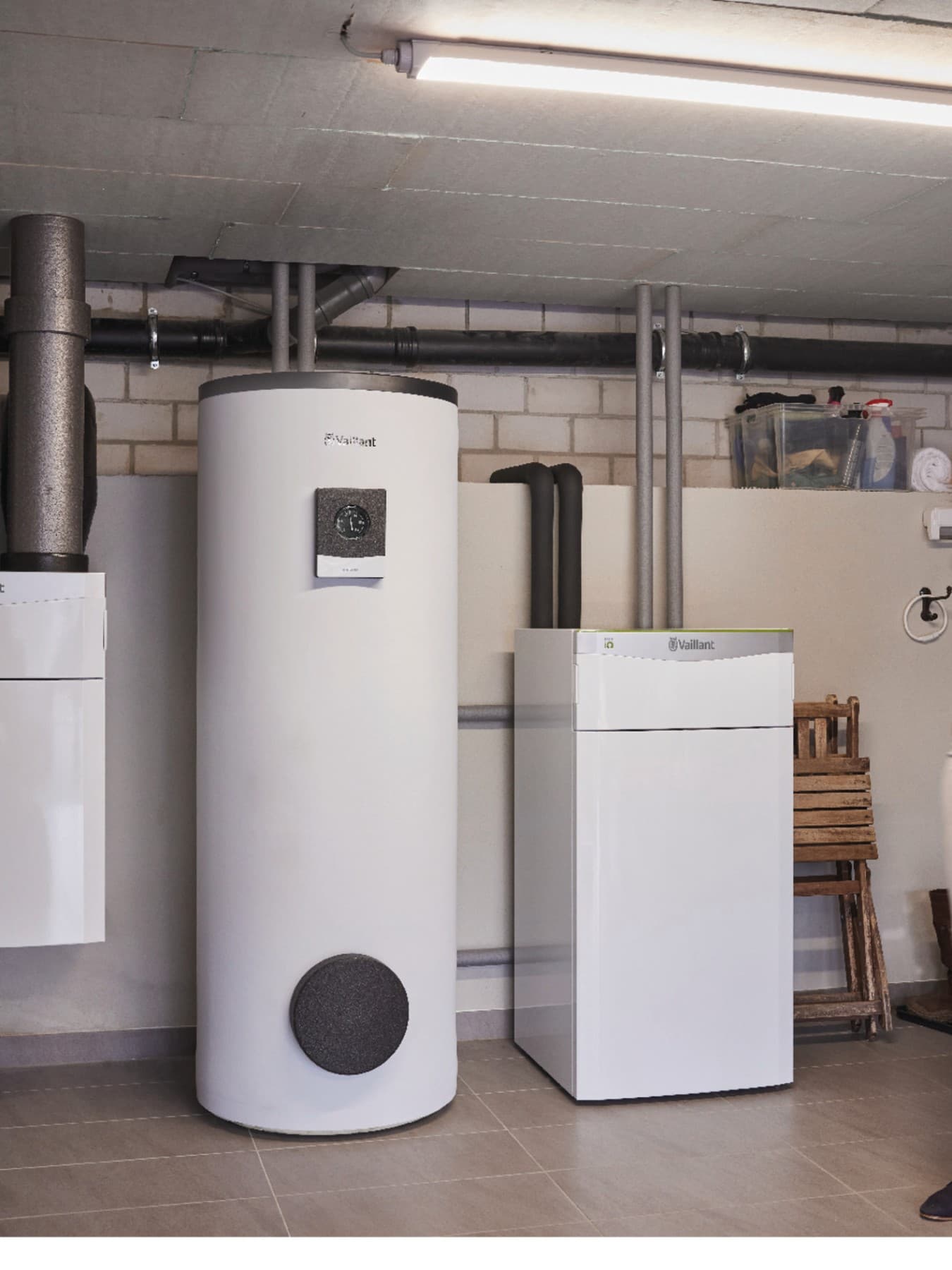 Цилиндар во подрум