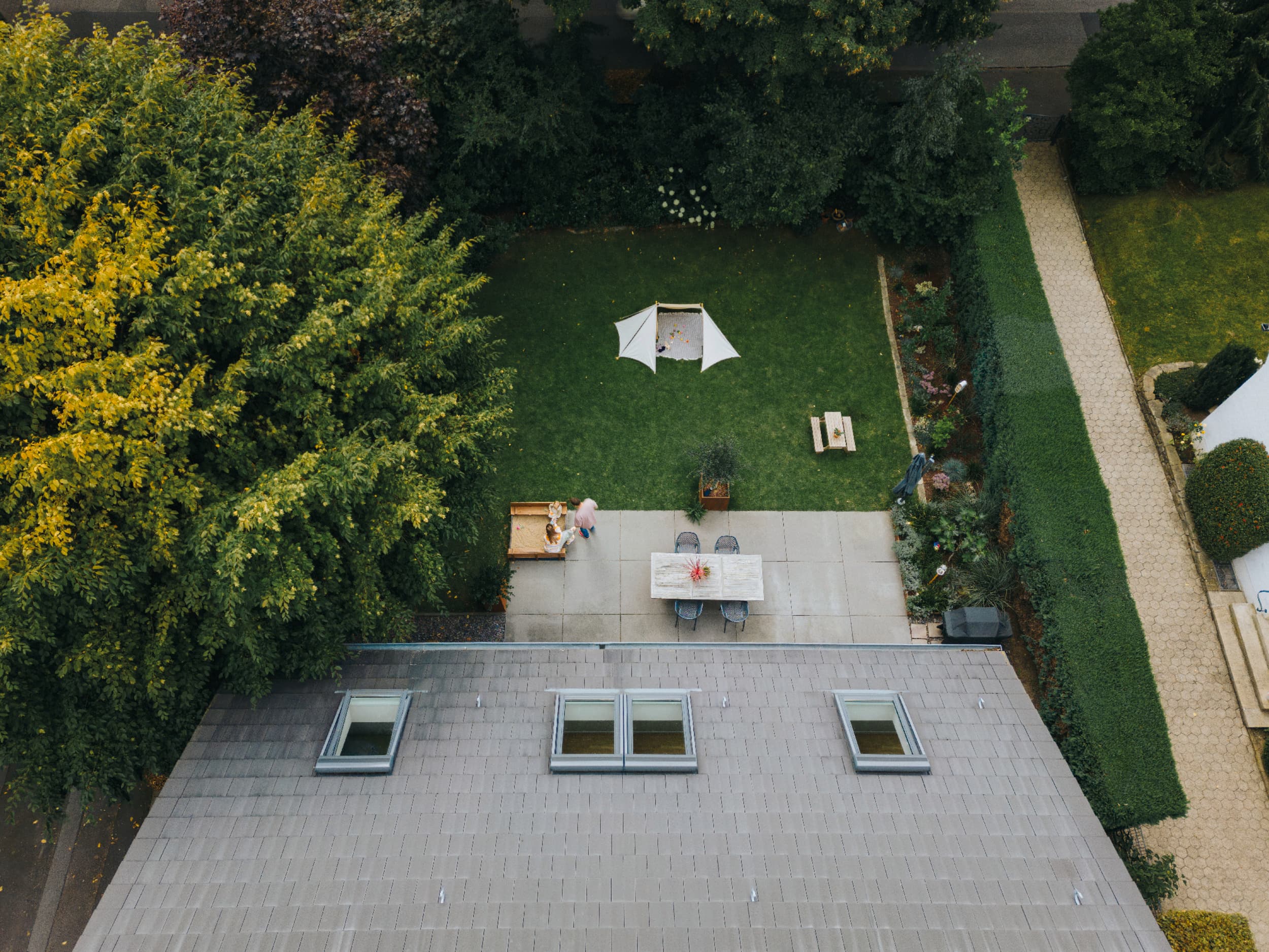 Поглед од птичја перспектива на градина