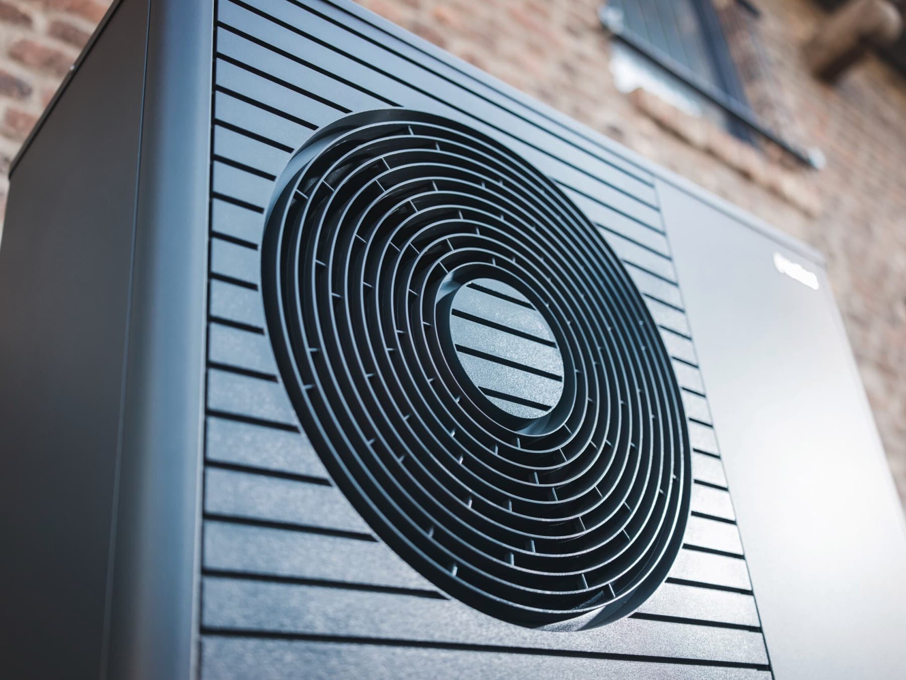 Топлинска пумпа во крупен план