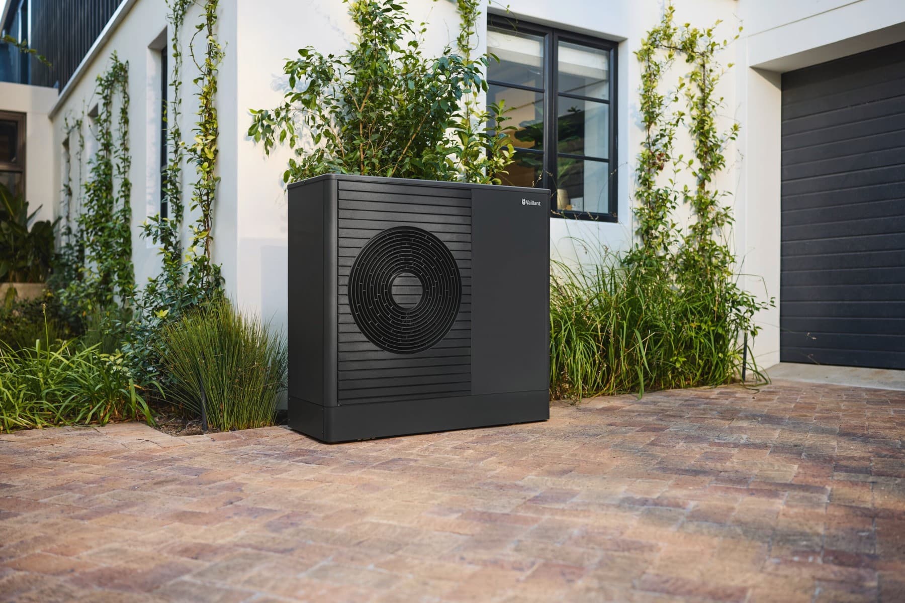 aroTHERM plus блиску до прозорец