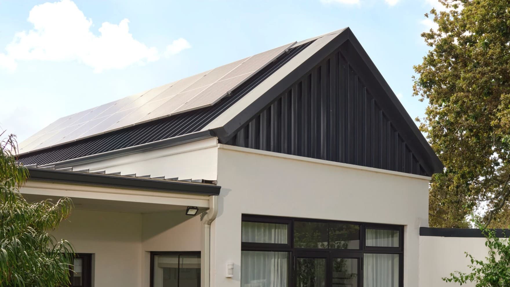 Фотоволтаични модули на покрив