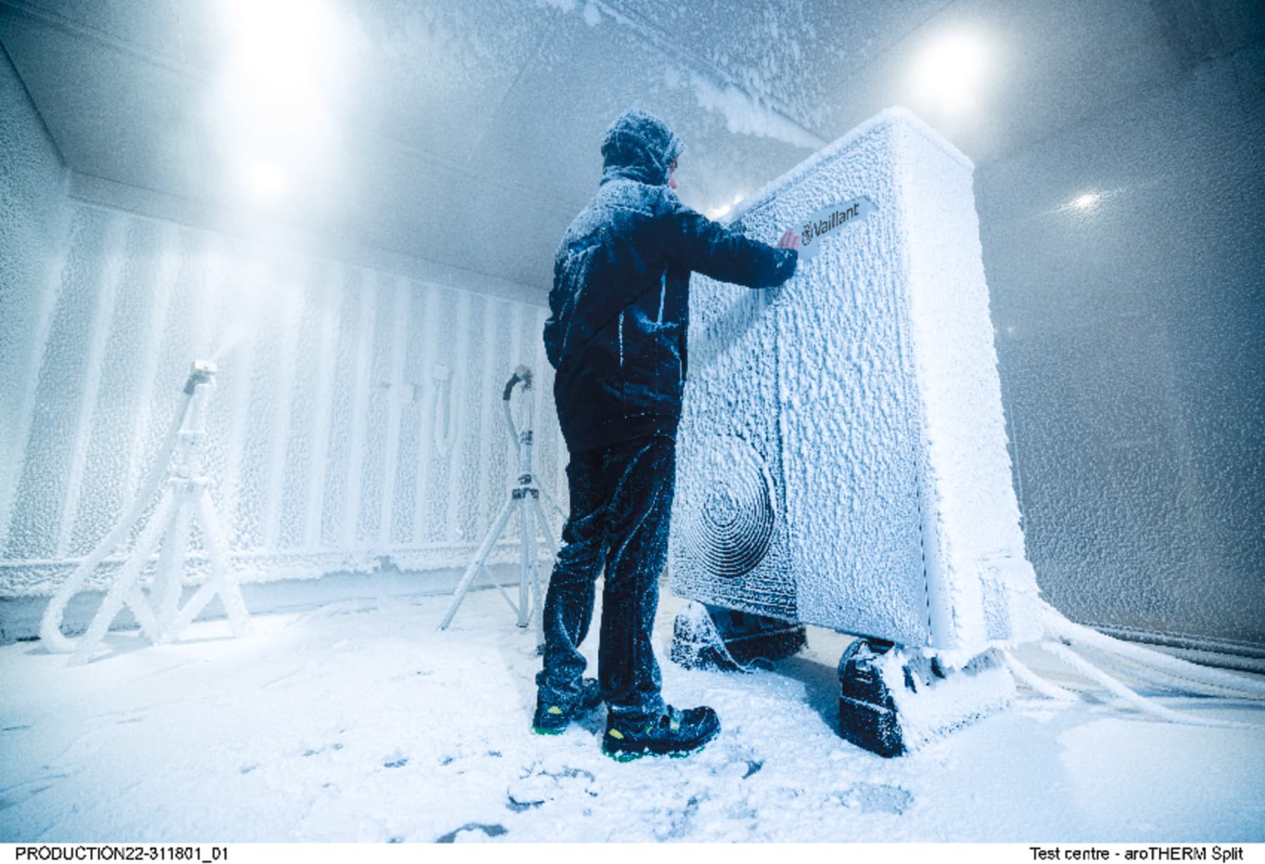 Топлинска пумпа што се тестира во екстремно ладни услови.