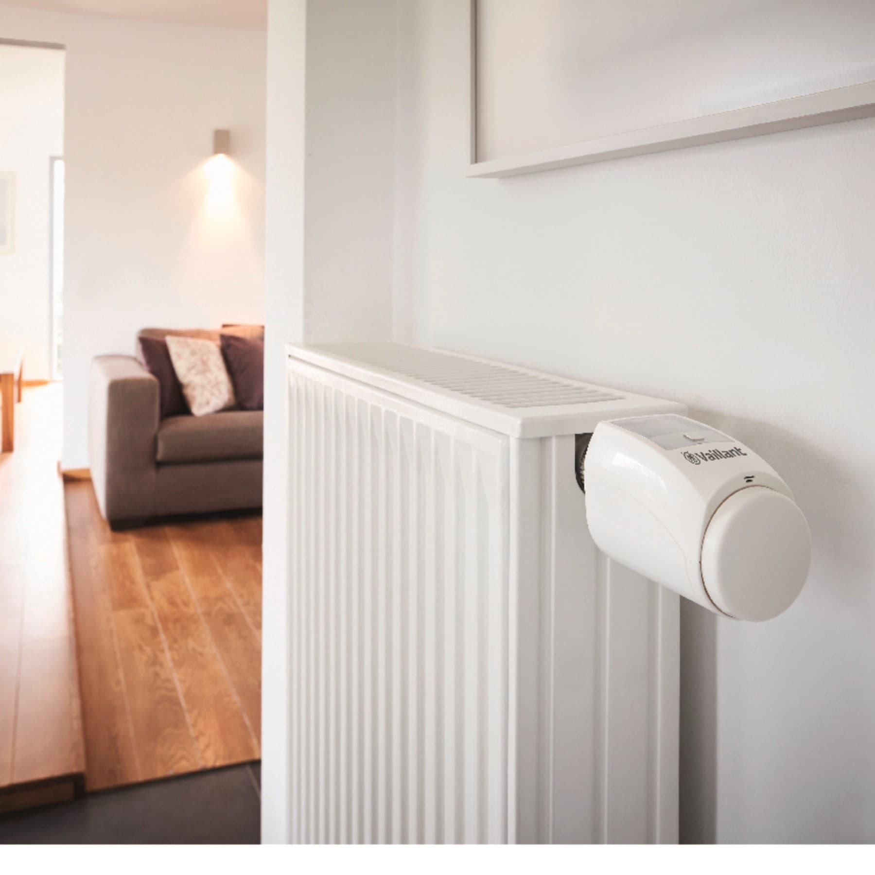 Радијатор на ѕидот во дневната соба