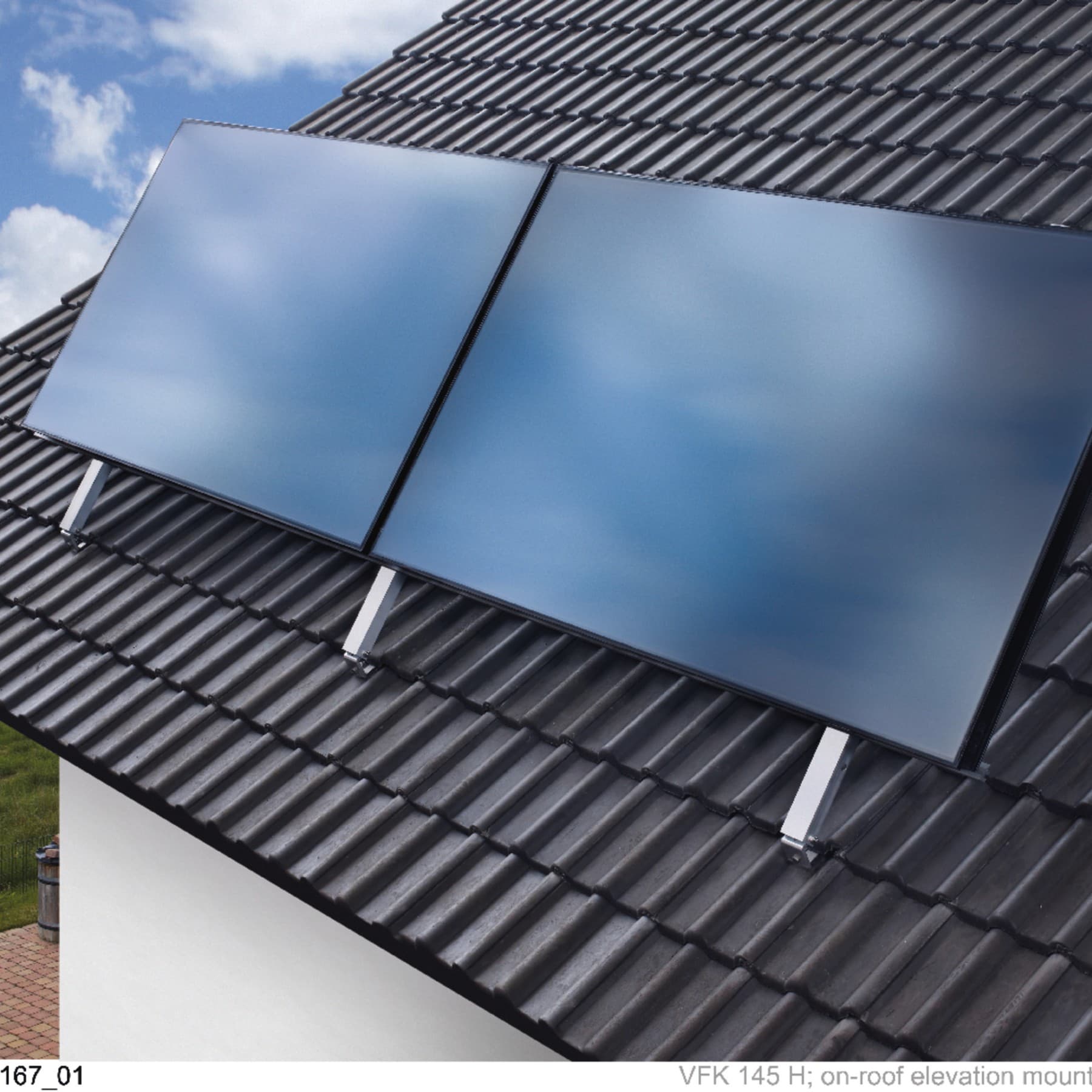 Соларни панели на покрив